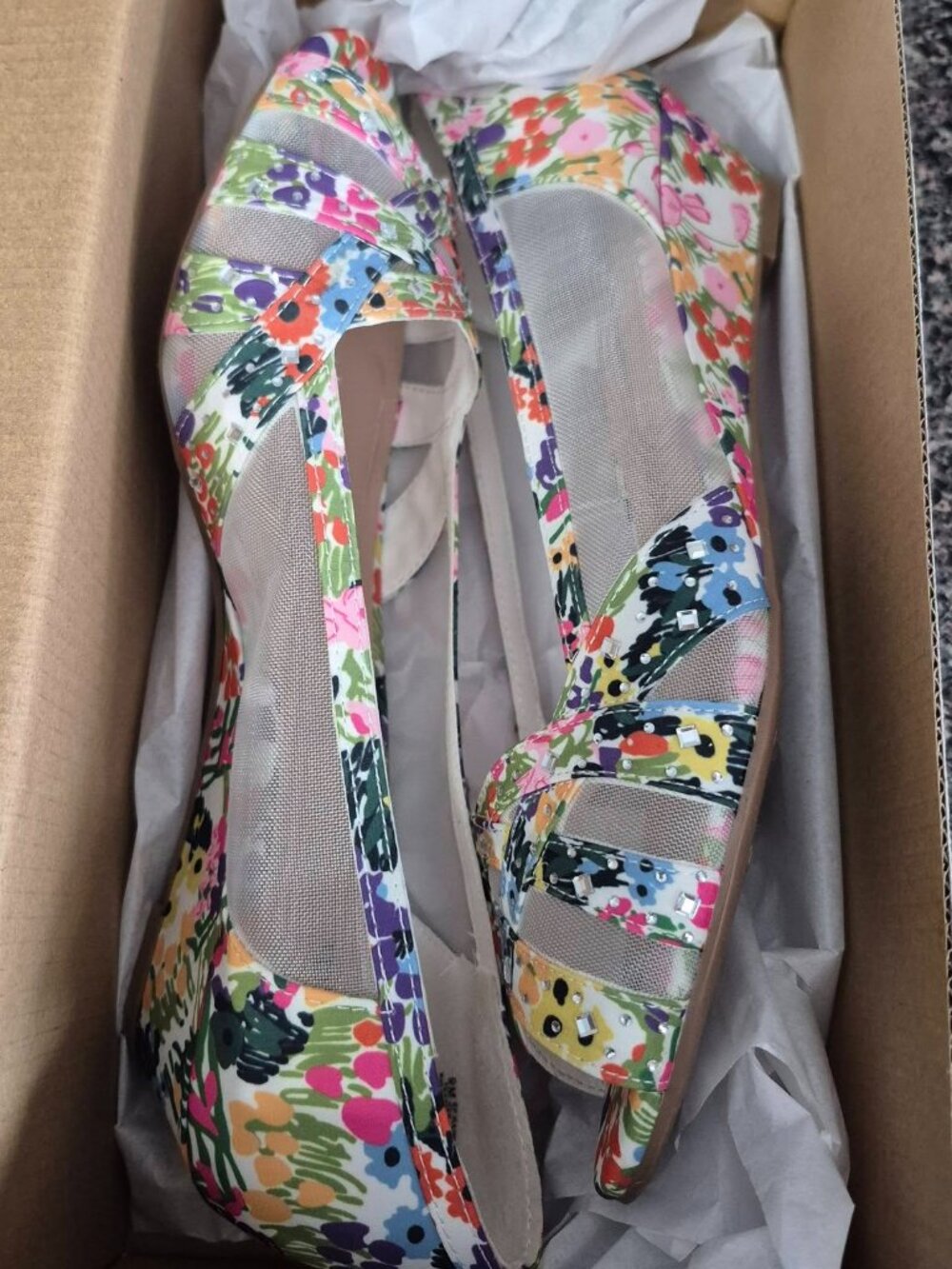 East 5th Floral Shoes Size 9 Like New